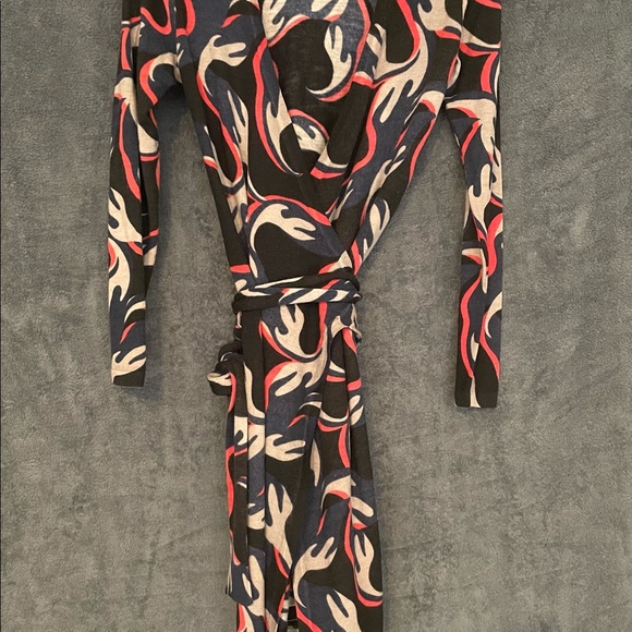 DVF Multicolor Sweater Wrap Dress, SZ 12 - Picture 4 of 4